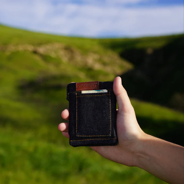 SHORTS -  WALLET