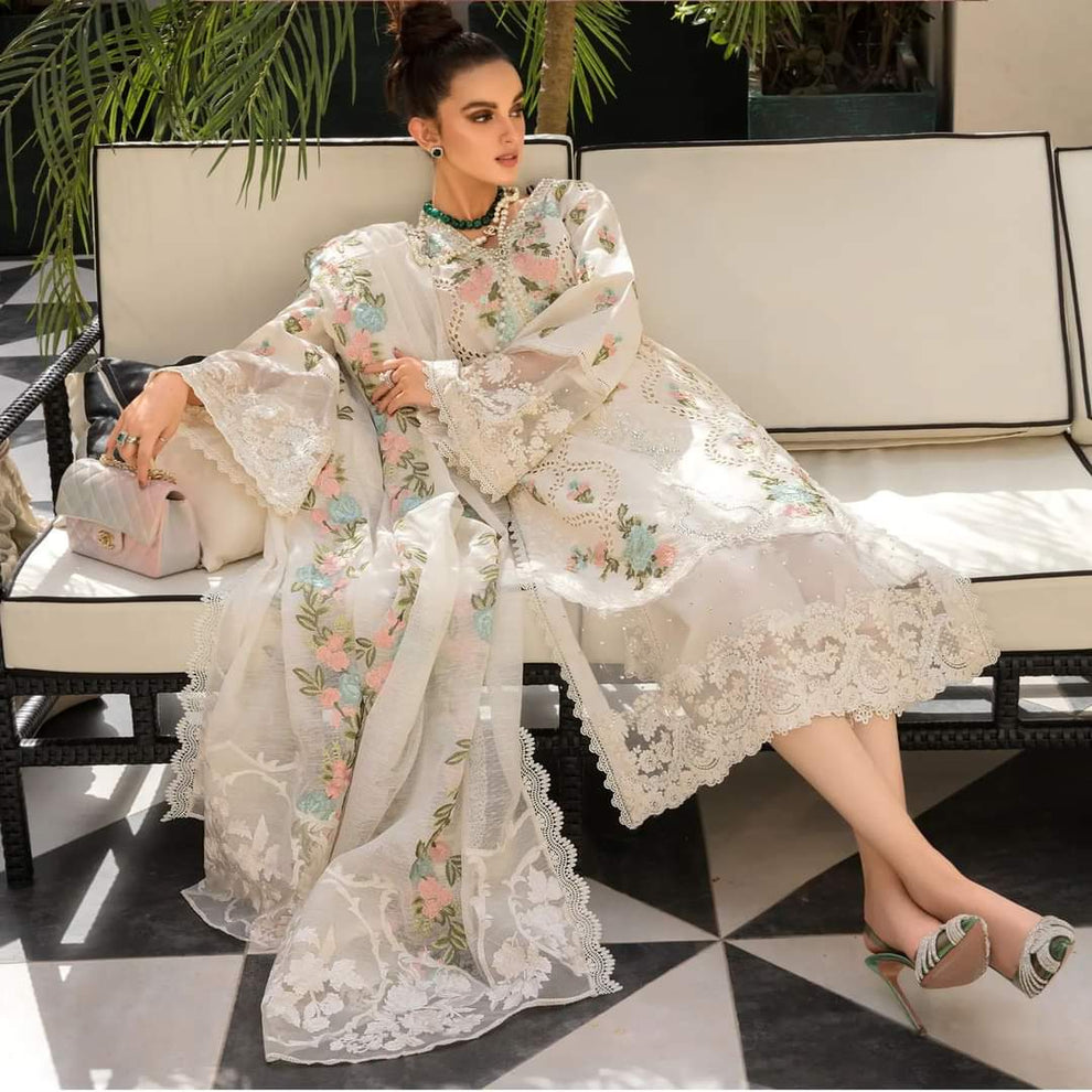 Unstitched Lawn ChickenKari Embroidered 3pc